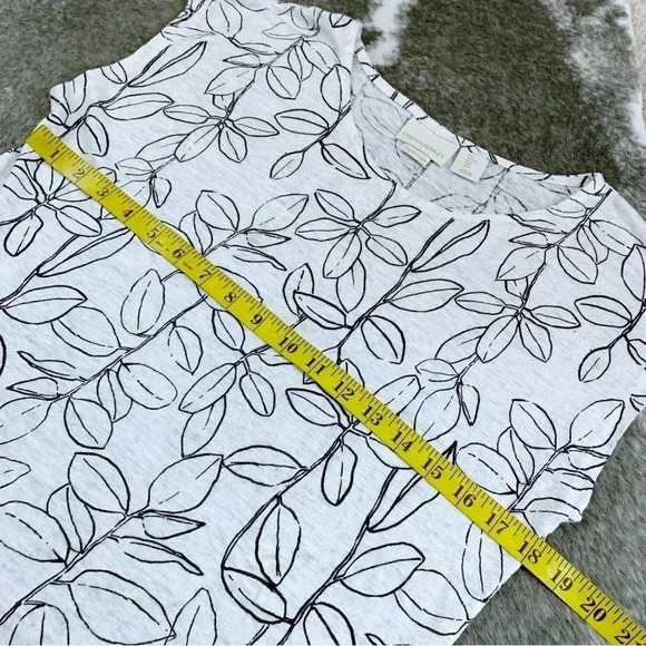 Cynthia Rowley Linen Drop Sleeve Top - Picture 12 of 12